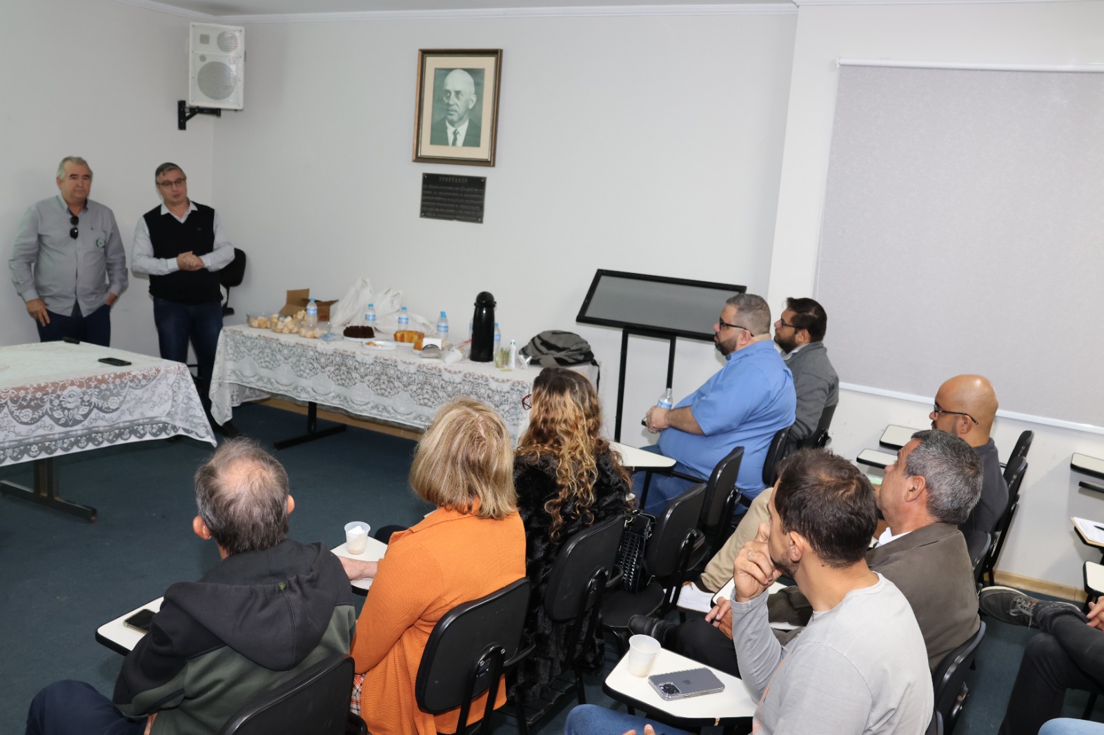 Reunião com os municípios que integram o CONDERG para possível adesão